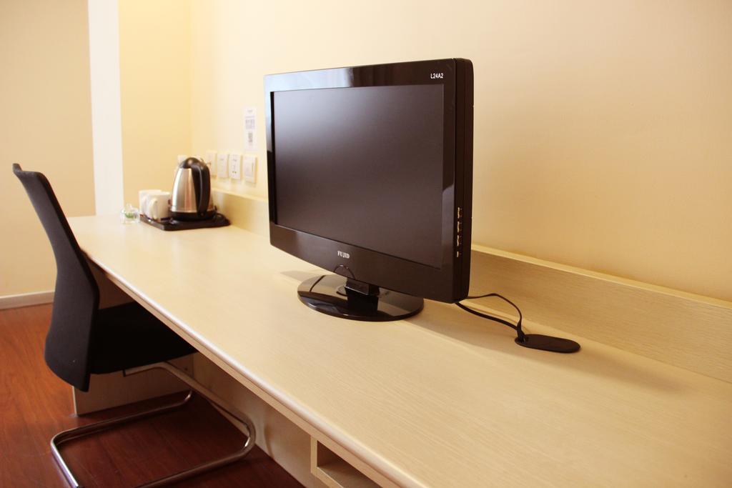 Hanting Express Changzhou Railway Station North Square Room photo