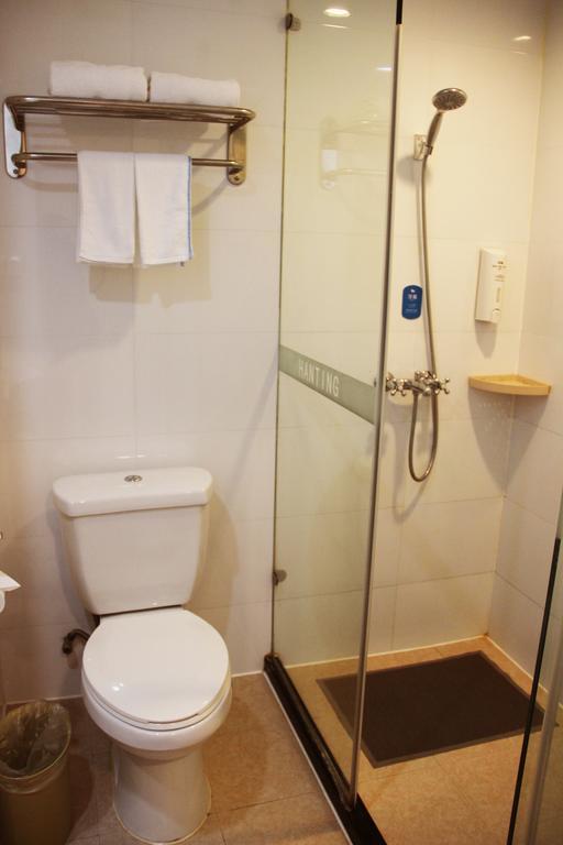 Hanting Express Changzhou Railway Station North Square Room photo